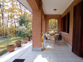 Villa in Vendita a Val della Torre, 449'000€, 500 m²