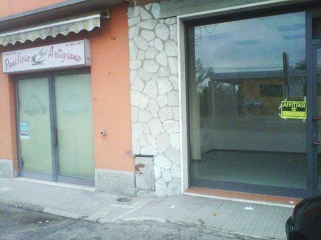 Immobile commerciale in Vendita a Altopascio, 300'000€, 150 m²