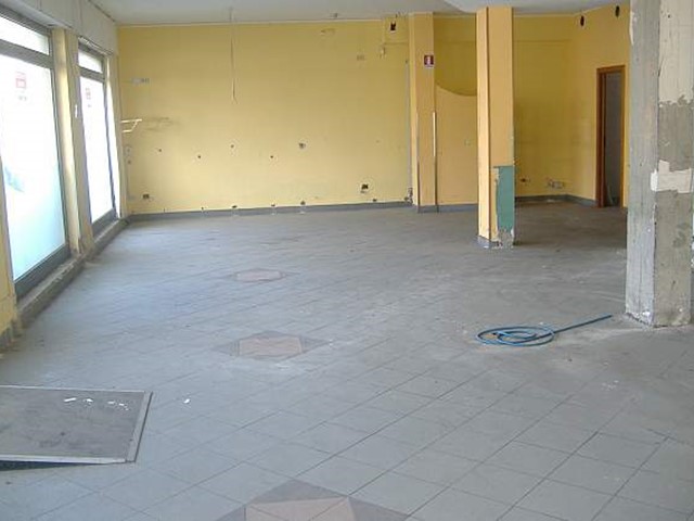 Immobile commerciale in Vendita a Pisa, zona Putignano Pisano, 280'000€, 136 m²