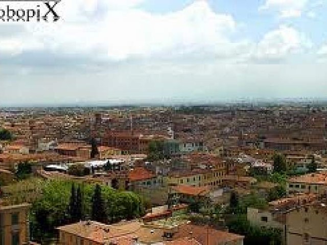 Immobile commerciale in Vendita a Ponsacco, 110'000€, 160 m²