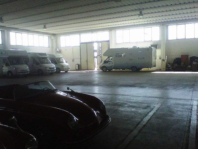 Capannone in Vendita a Cascina, 1'600'000€, 2000 m²