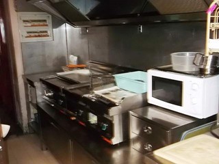 Attività commerciale in Vendita a Viareggio, 160'000€, 98 m²