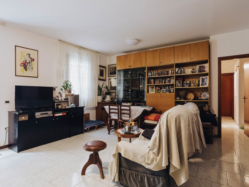 Trilocale in Vendita a Monterenzio, 145'000€, 95 m², con Box