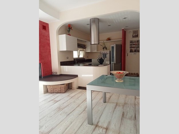 Trilocale in Vendita a Empoli, 230'000€, 70 m², arredato