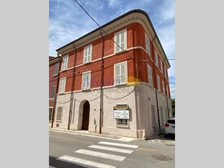 Attico in Vendita a Cesena, zona Centro Storico, 1'150'000€, 300 m²