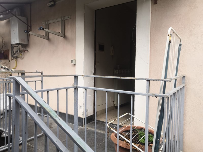 Trilocale in Vendita a Pedara, zona Centro, 55'000€, 70 m²