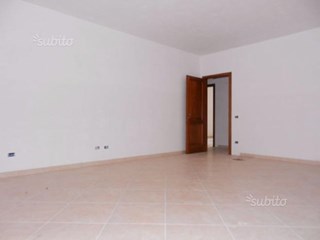 Appartamento in Affitto a Cinisi, zona periferia centro , 600€, 150 m²