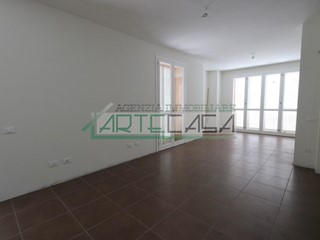 Attico in Vendita a Pontedera, zona La Borra, 365'000€, 140 m², con Box