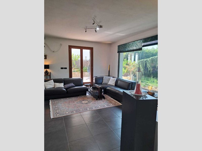 Casa Indipendente in Vendita a Lanciano, 450'000€, 230 m²