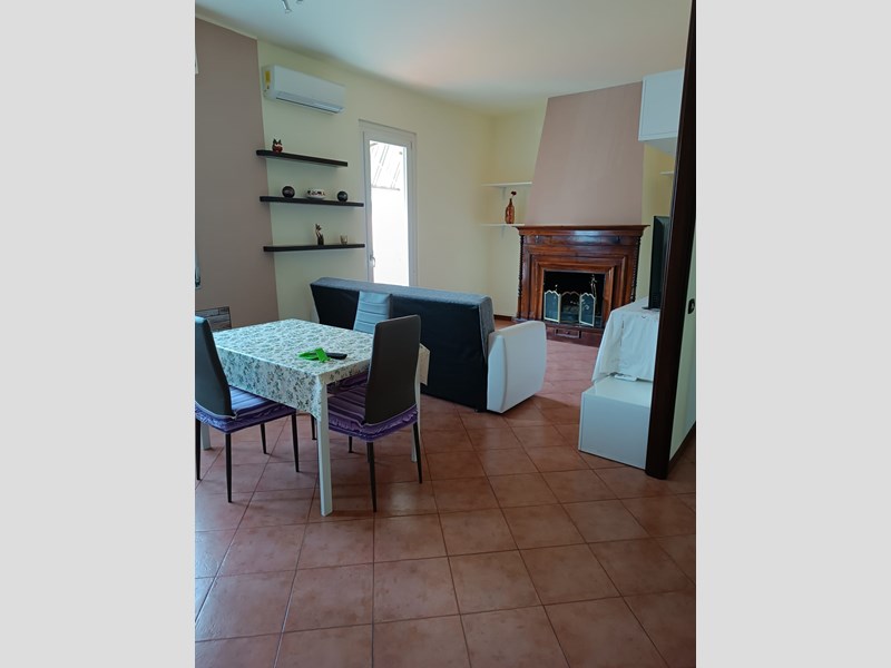 Stanza in Affitto a Melegnano, 500&euro;