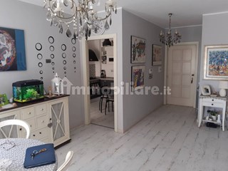 Appartamento in Vendita a Mosciano Sant'Angelo, zona 167, 125'000€, 130 m², arredato