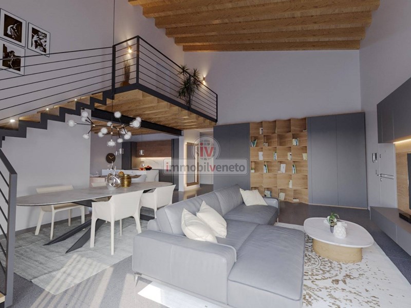 Casa Indipendente in Vendita a Lonigo, 450'000€, 250 m²