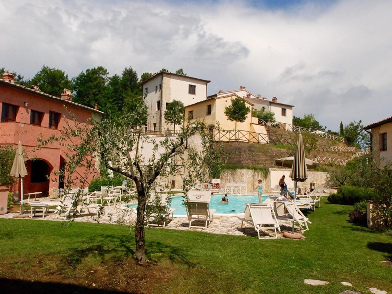 Casale in Vendita a Gambassi Terme, 245'000€, 60 m²