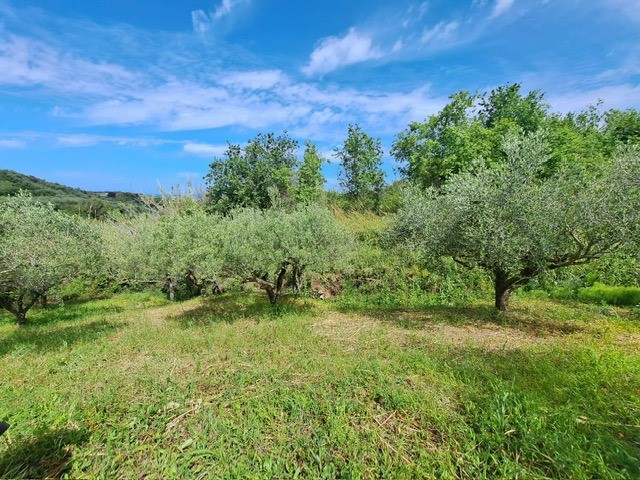 Casa Indipendente in Vendita a Barcellona Pozzo di Gotto, 53'000€, 218 m²