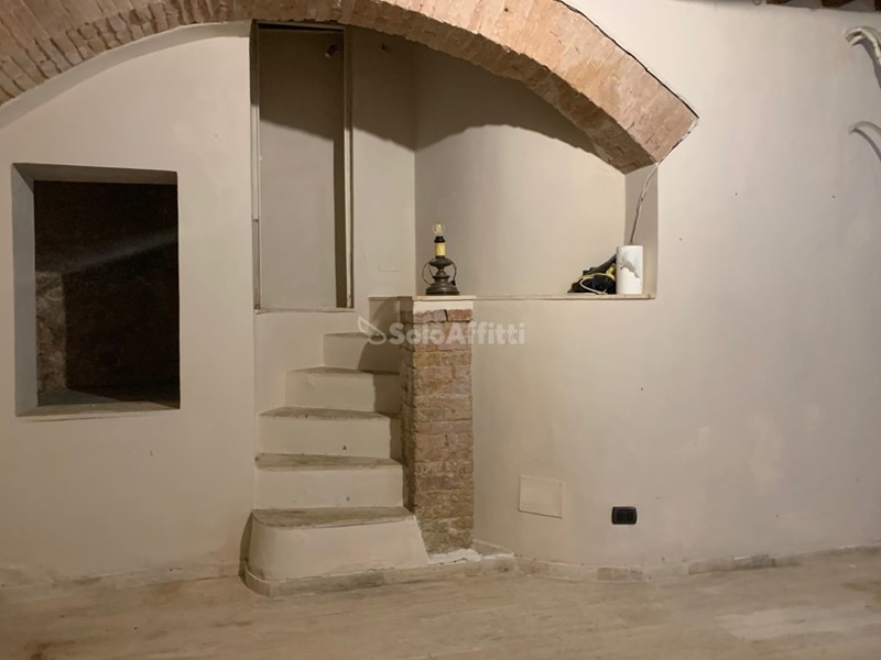 Capannone in Affitto a Siena, zona Centro storico, 600€, 30 m²