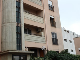 Quadrilocale in Vendita a Canosa di Puglia, 95'000€, 107 m²