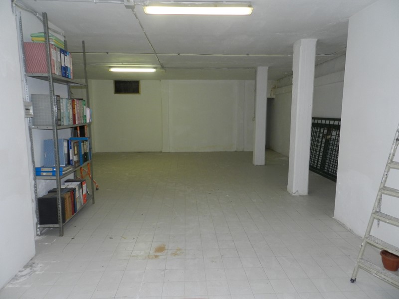 Immobile commerciale in Vendita a Roma, 125'000€, 85 m²