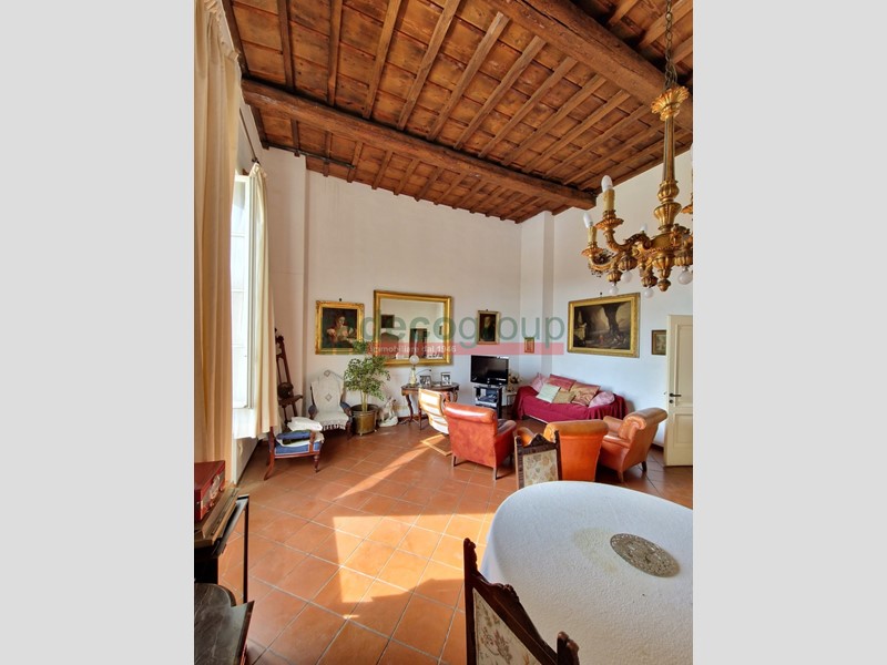 Appartamento in Vendita a Livorno, zona venezia, 278'000€, 160 m²