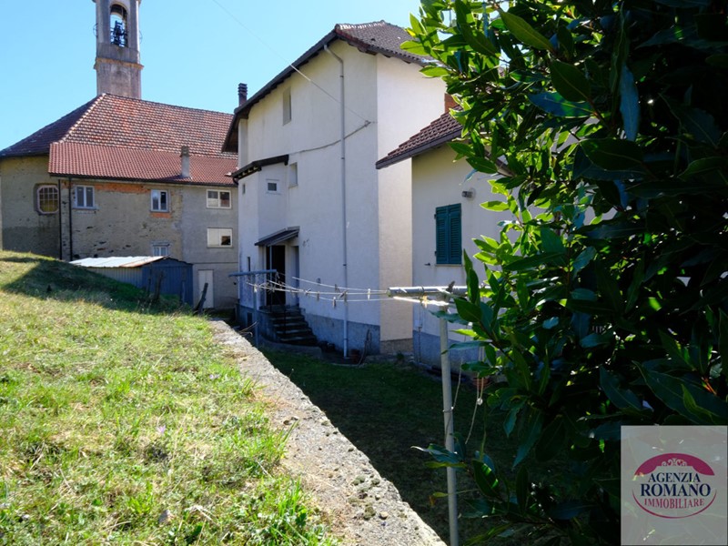 Casa Semi Indipendente in Vendita a Urbe, 40'000€, 144 m², arredato