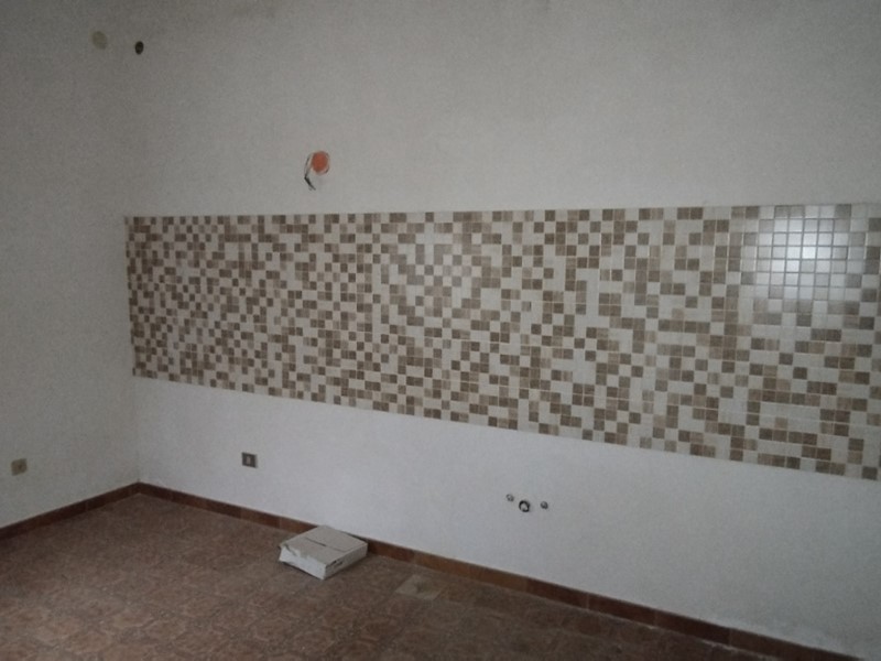 Appartamento in Vendita a Siracusa, zona Belvedere, 88'000&euro;, 170 m²