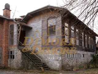 Casa Indipendente in Vendita a Colazza, 220'000€, 250 m²