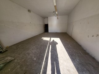 Immobile commerciale in Vendita a Santa Croce sull'Arno, 60'000€, 80 m²