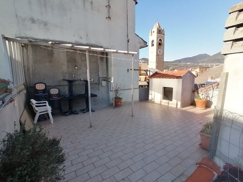 Appartamento in Vendita a Spotorno, 440'000€, 170 m²