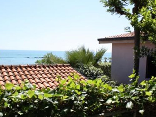 Attività commerciale in Vendita a Cupra Marittima, 1'100'000€, 500 m², arredato