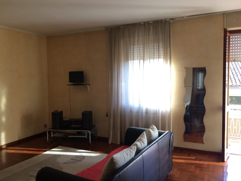 Trilocale in Vendita a Fiorenzuola d'Arda, 120'000€, 100 m²