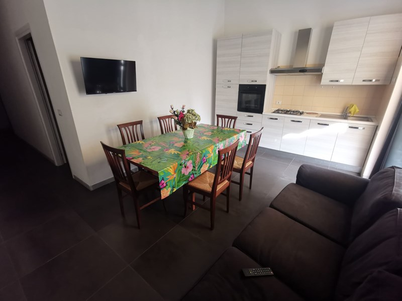 Trilocale in Affitto a San Benedetto del Tronto, zona porto d'ascoli , 2'000€, 77 m², arredato