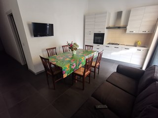 Trilocale in Affitto a San Benedetto del Tronto, zona porto d'ascoli , 2'000€, 77 m², arredato