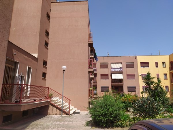 Quadrilocale in Vendita a Milazzo, zona Fiumarella, 68'000€, 88 m²