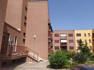 Quadrilocale in Vendita a Milazzo, zona Fiumarella, 68'000€, 88 m²