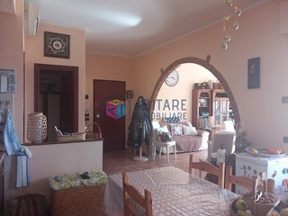 Quadrilocale in Vendita a Rosignano Marittimo, zona Rosignano Solvay, 285'000€, 80 m², con Box