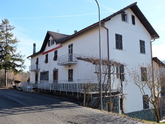 Attività commerciale in Vendita a Sassello, zona Palo, 310'000€, 800 m², arredato