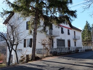 Attività commerciale in Vendita a Sassello, zona Palo, 310'000€, 800 m², arredato