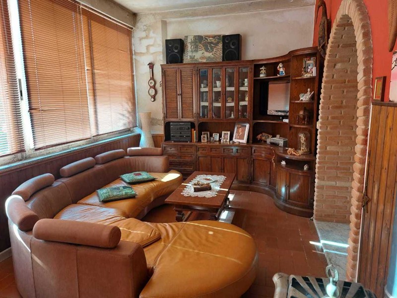 Casa Indipendente in Vendita a Castelnuovo Magra, 330'000€, 170 m²