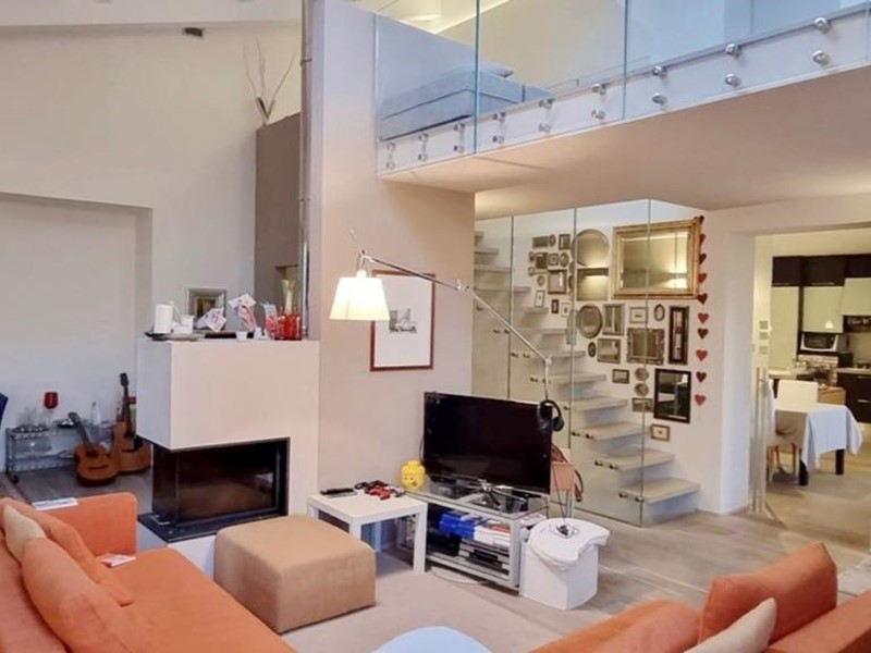 Villa in Vendita a Pisa, 1'200'000€, 400 m², con Box