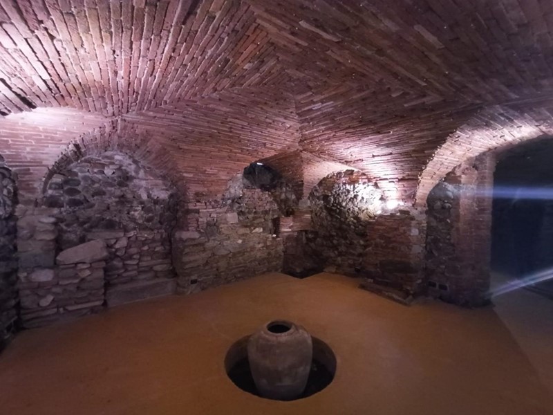 Immobile commerciale in Vendita a Lucca, 130'000€, 85 m²