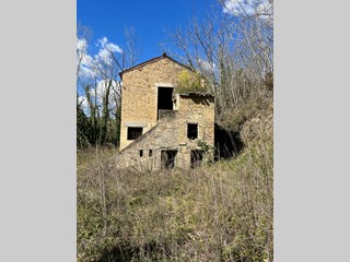 Casa Indipendente in Vendita a Offida, 65'000€, 108 m²