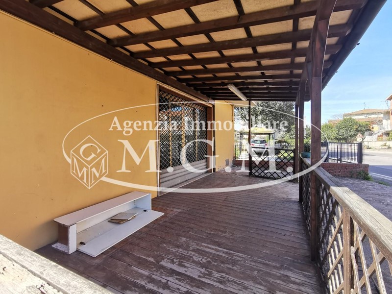 Immobile commerciale in Vendita a Castelfranco di Sotto, 35'000€, 45 m²