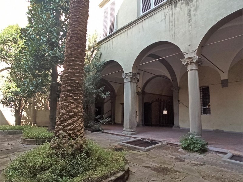 Ufficio in Vendita a Lucca, 599'000€, 220 m²