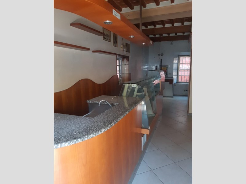 Immobile commerciale in Affitto a San Giuliano Terme, 700€, 40 m²