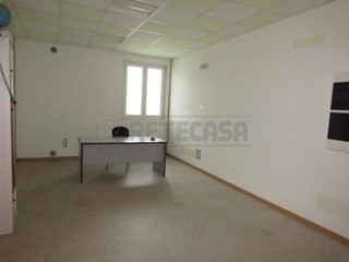 Ufficio in Affitto a Borgoricco, zona borgoricco, 800&euro;, 101 m²