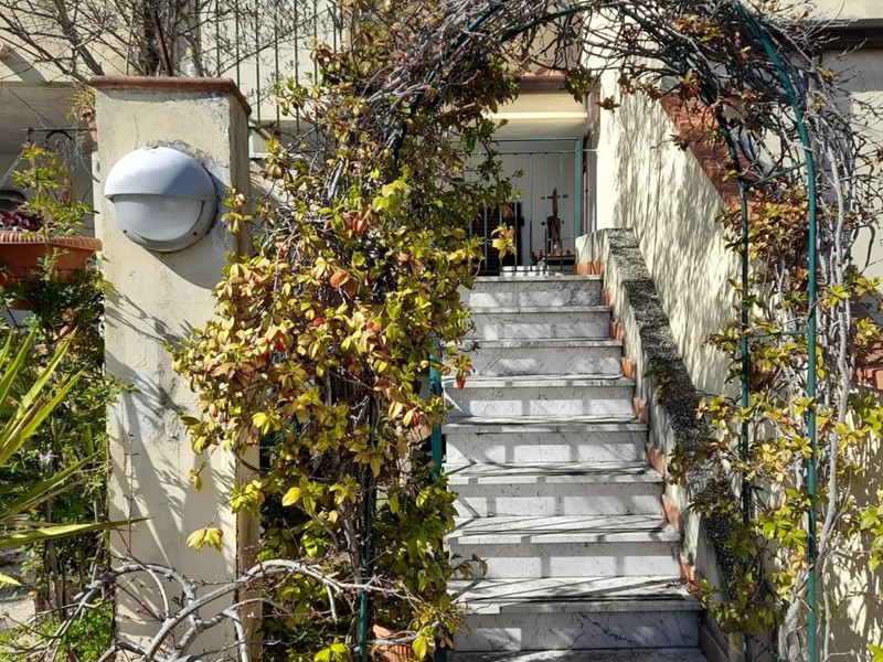 Casa Semi Indipendente in Vendita a Massa, zona Quercioli, 198'000€, 65 m², arredato