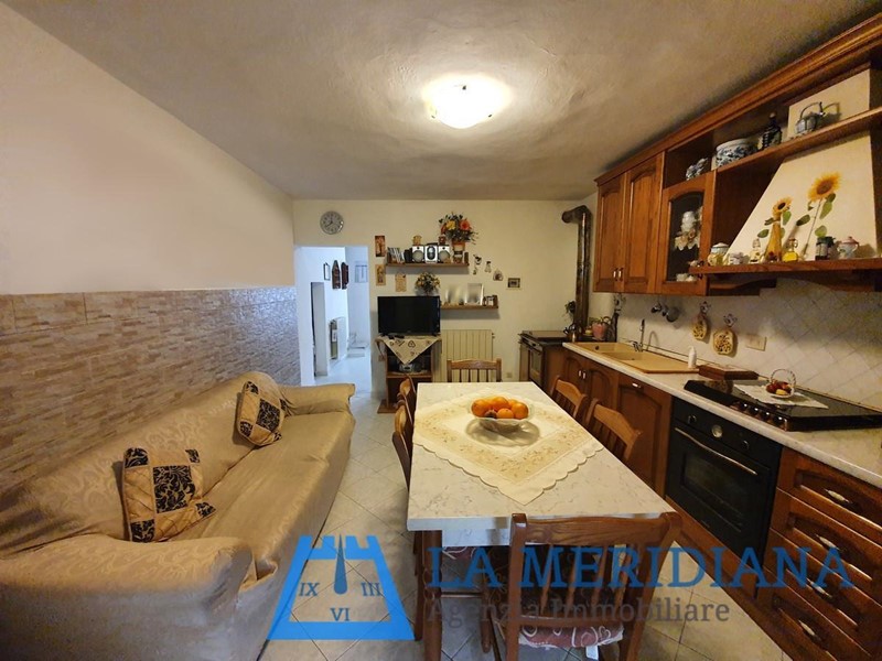 Casa Indipendente in Vendita a Lamporecchio, 135'000€, 80 m², con Box