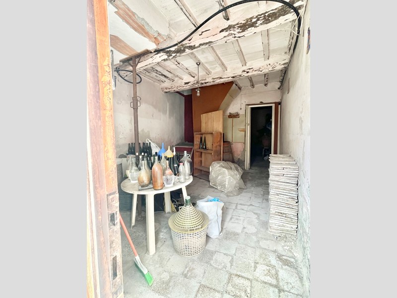 Casa Semi Indipendente in Vendita a Montignoso, 59'000€, 80 m²