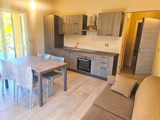 Bilocale in Vendita a San Bartolomeo al Mare, 165'000&euro;, 50 m², con Box