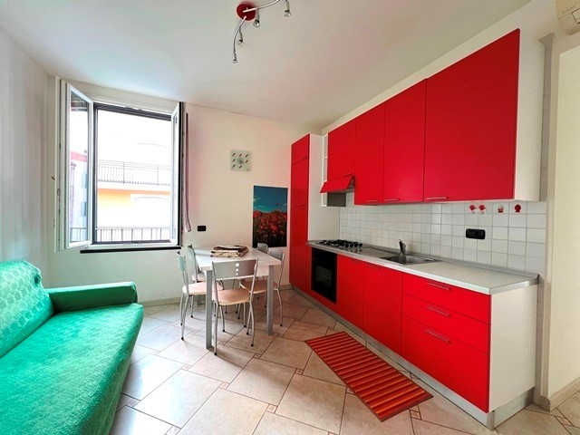 Bilocale in Affitto a San Bartolomeo al Mare, 900€, 60 m², arredato