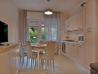 Trilocale in Affitto a San Bartolomeo al Mare, 1'500€, 100 m², arredato, con Box